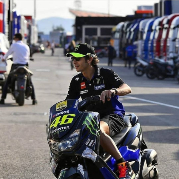 Enggak Cuma Livery, Ada Perbedaan Ini di Yamaha NMAX Valentino Rossi dengan Versi Indonesia